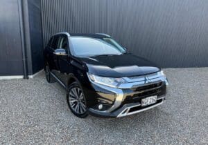 2021 Mitsubishi Outlander XLS